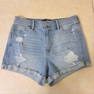 Hollister Ultra High Rise Short  sz 9